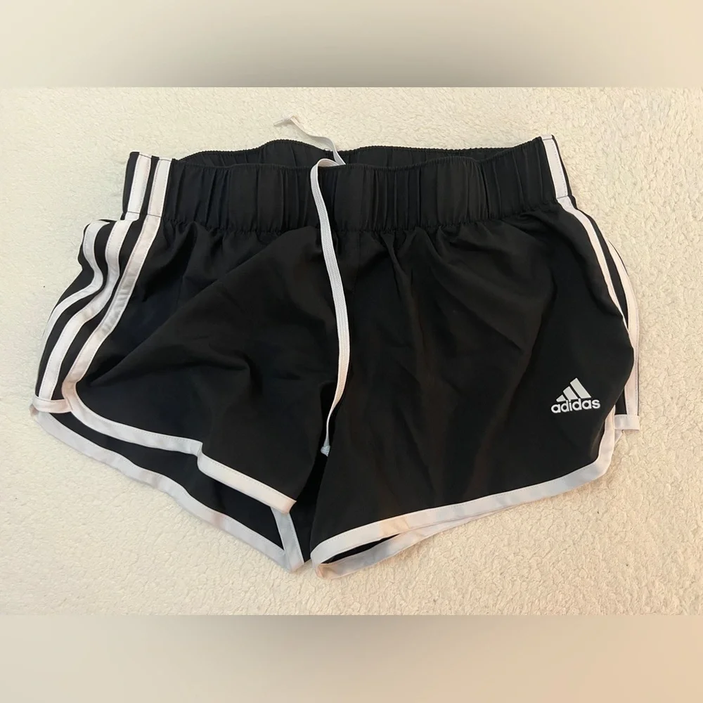 adidas size ship